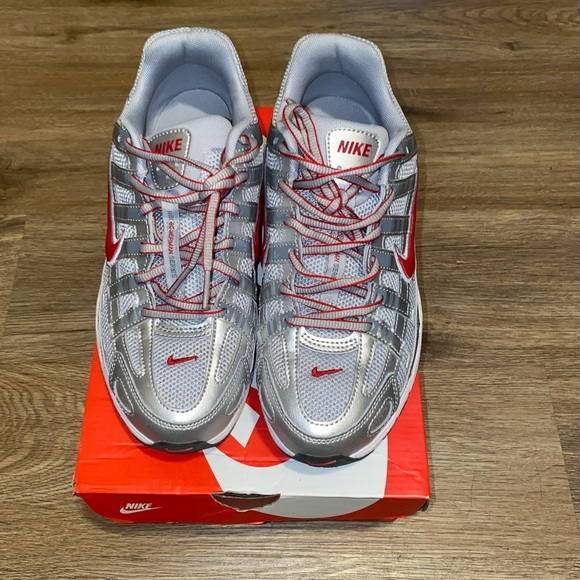 Nike Kids Silver and Red Sneakers NIKE P-6000 BG - Picture 2 of 5